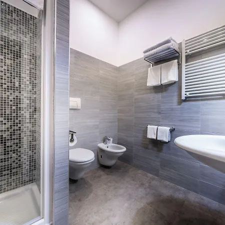 Varese Hotel
