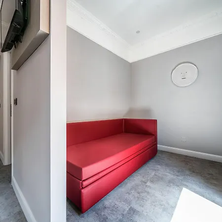 Varese Hotel