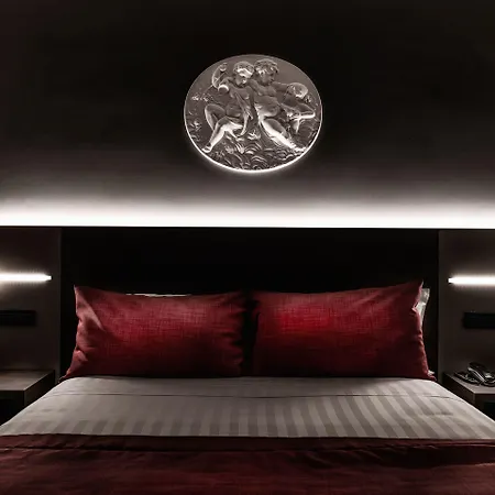 Varese Hotel