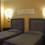 فندق Varese 3*