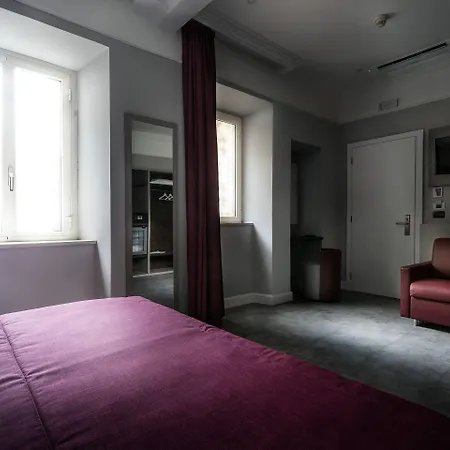 Varese Hotel 3*