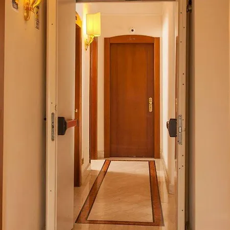 فندق Varese روما