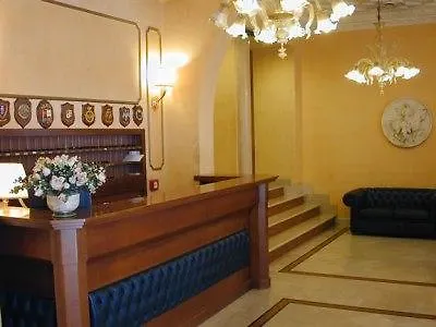 Hotel Varese 3*